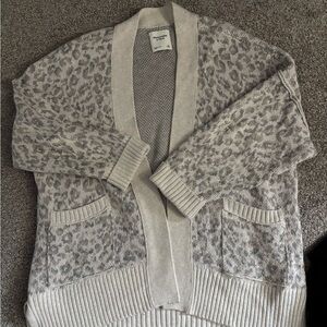Abercrombie Women's Cheetah print cardigan